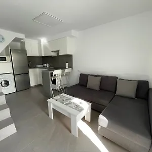 https://isis-house.maspalomashotels.com